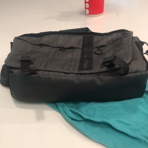 Tenba messenger DNA 15 slim great used conditions - Picture 2 of 16